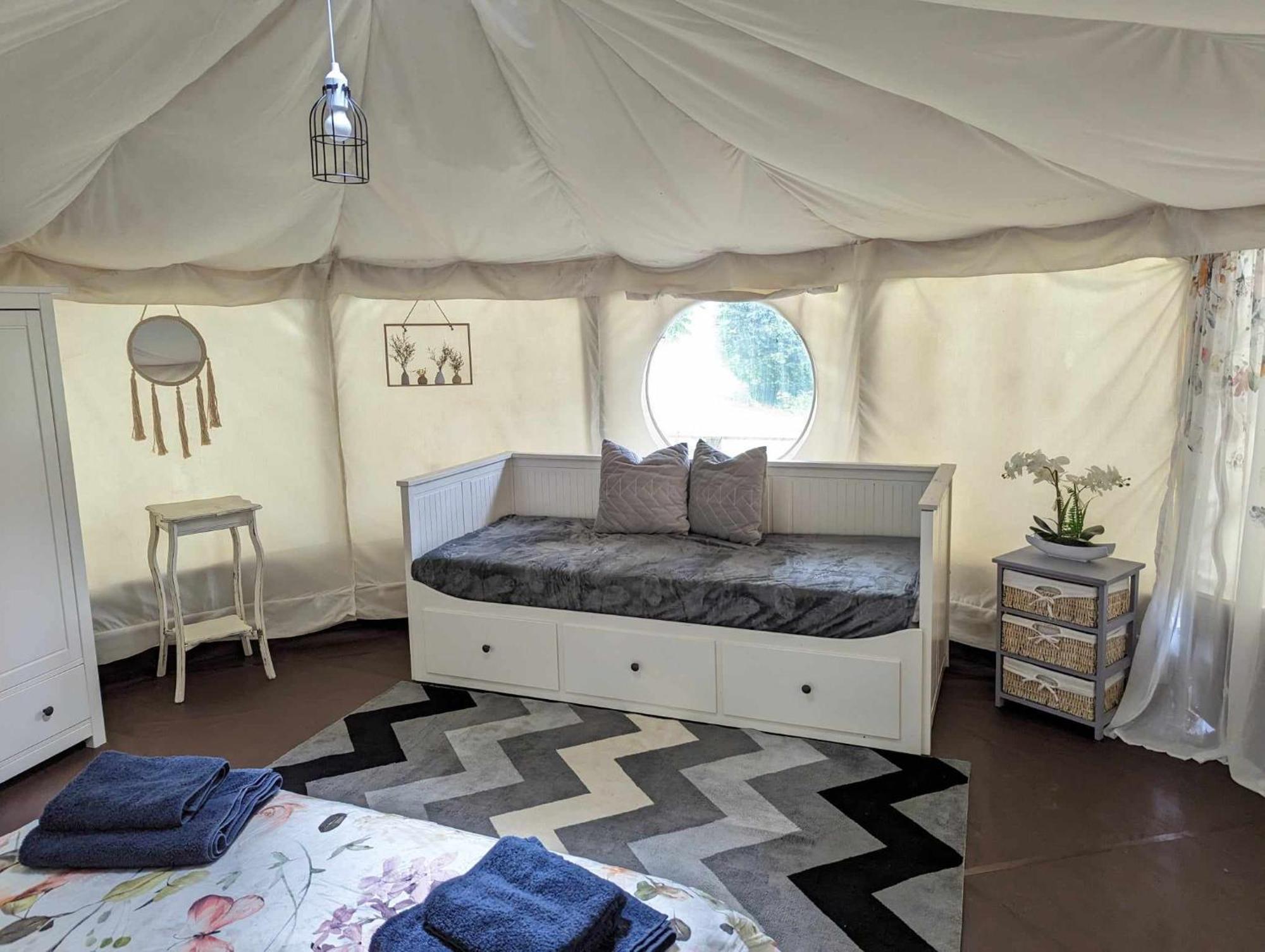 Luxury Glamping @Moulin Des Forges Otel Moutier-Malcard Dış mekan fotoğraf