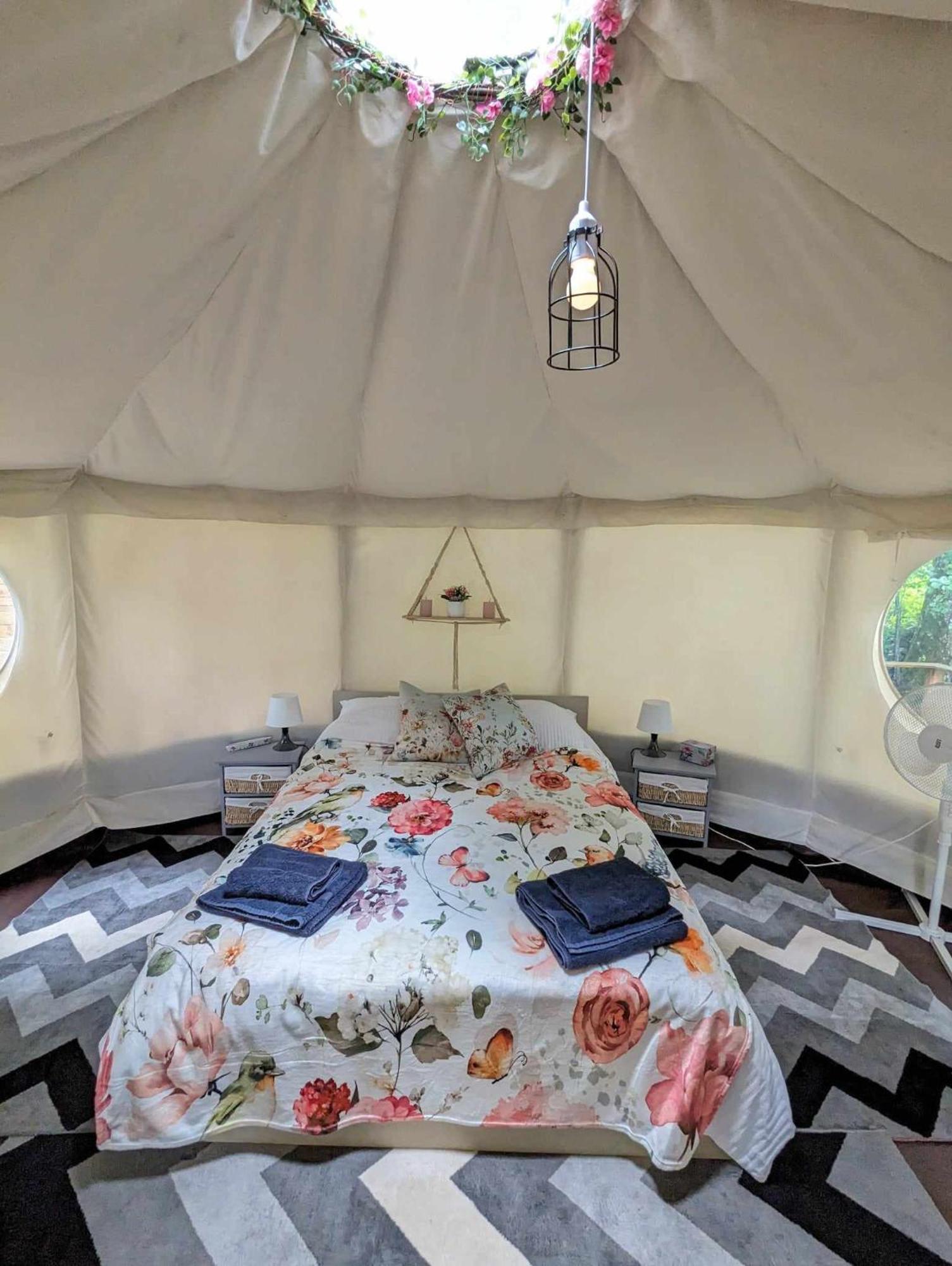 Luxury Glamping @Moulin Des Forges Otel Moutier-Malcard Dış mekan fotoğraf